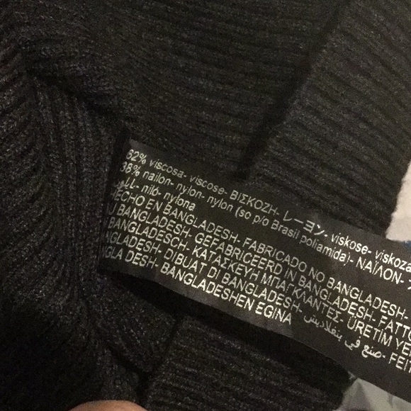 Zara mock neck ribbed knit with gold buttons grey - Picture 3 of 4